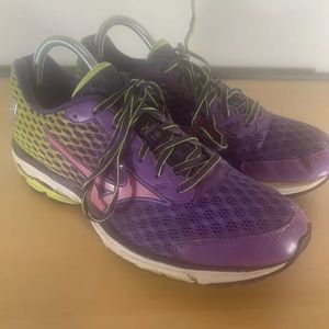 Mizuno Women’s Wave Rider 18 Lace-up Running Shoes in Purple & Yellow Size 9.5 W